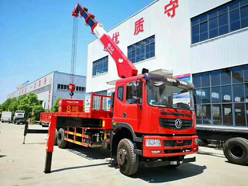 徐工藍(lán)牌隨車吊價(jià)格與挖機(jī)拖車應(yīng)用解析